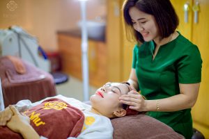 Chăm sóc da mặt trắng sáng rạng ngời với mặt nạ vàng 24k tại Dr. Như Beauty Chăm sóc da mặt trắng sáng rạng ngời với mặt nạ vàng 24k tại Dr. Như Beauty